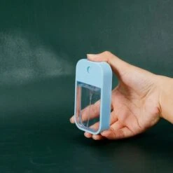 45ml Portable Mini Parfum Rechargeable Désinfectant Pour Les Mains Bouteille D'alcool Avec Vaporisateur Parfum Pompe Vide Cosmétique Récipient 1pcs (Bleu) 9 45ml Portable Mini Parfum Rechargeable Désinfectant Pour Les Mains Bouteille D'alcool Avec Vaporisateur Parfum Pompe Vide Cosmétique Récipient 1pcs (Bleu) -Trait Piscine Soldes Magasin 78660032 3